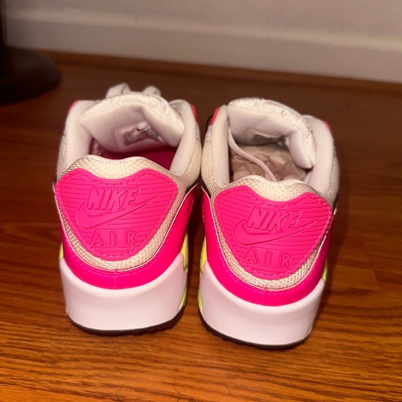 Nike Air Max | Never Worn - Picture 3 of 3